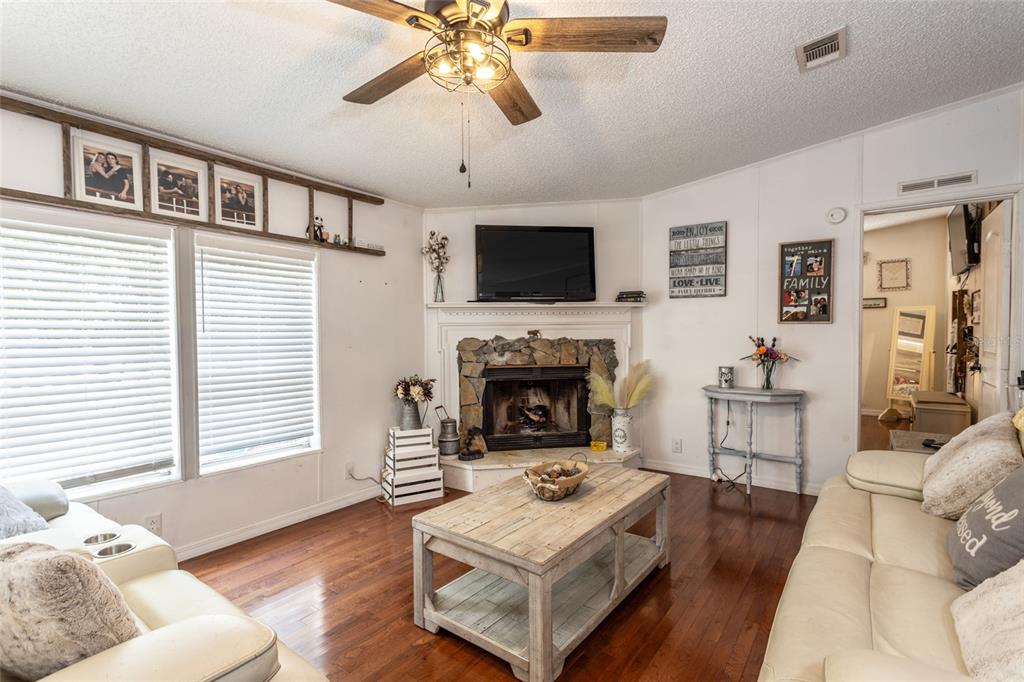 1013 FOREST PARK STREET, BUNNELL, FL — photo 3 of 24