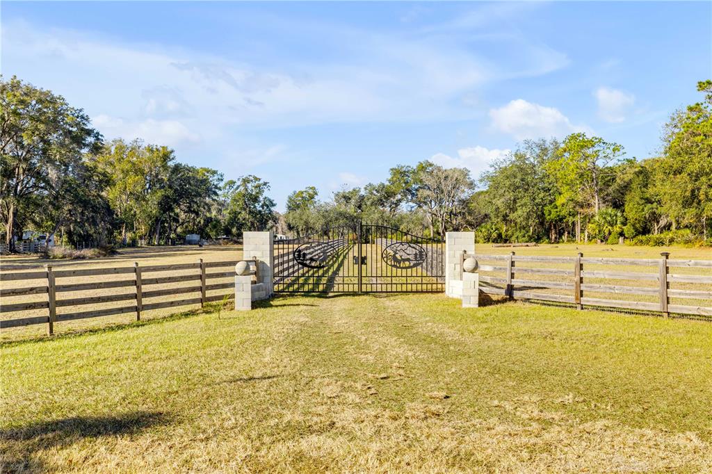 420 ROBERTS ROAD, PIERSON, FL — photo 4 of 30