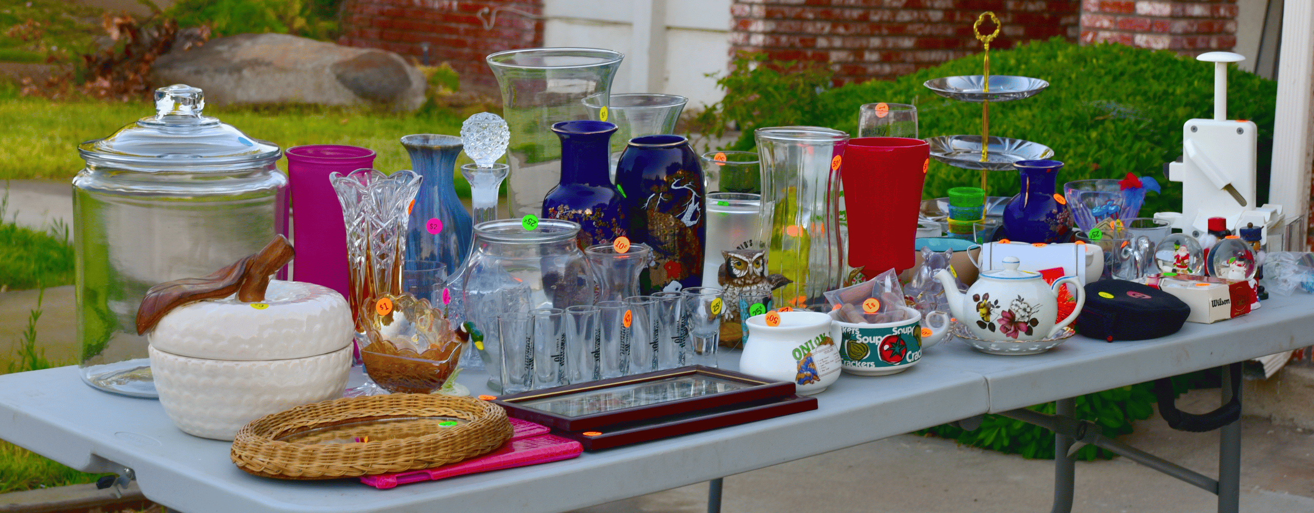 Sell Like a Pro: Garage Sale Hacks You Wish You Knew Sooner